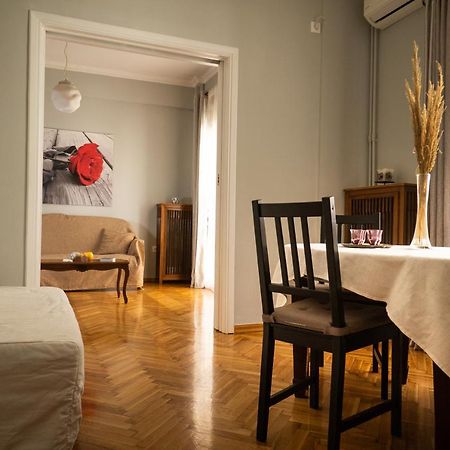 Apartment Vresthenis Атина Екстериор снимка